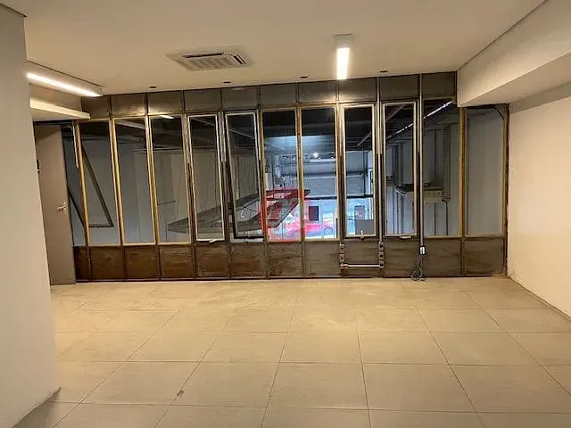 Loja para alugar, no bairro Petrópolis em Porto Alegre