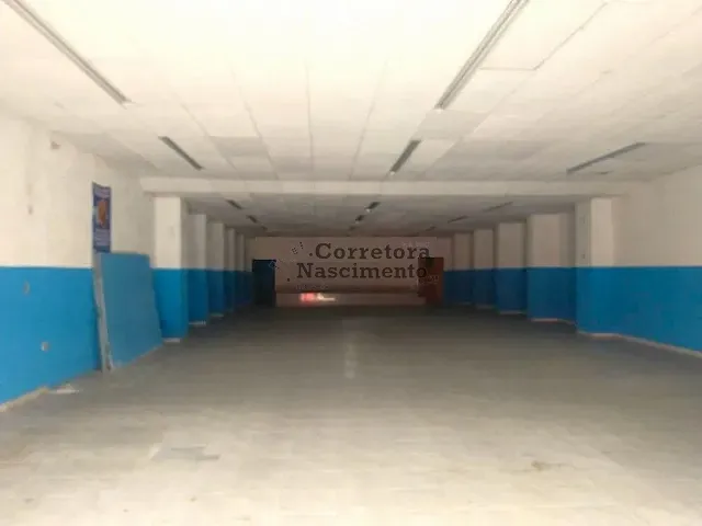 Loja com 427m², para alugar, no bairro Centro em Jacareí
