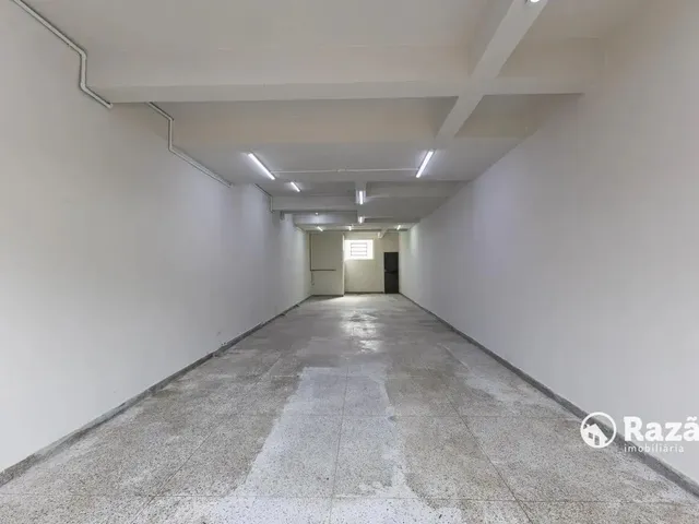 Loja para alugar, no bairro Cajuru em Curitiba