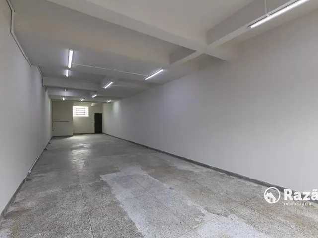 Loja para alugar, no bairro Cajuru em Curitiba