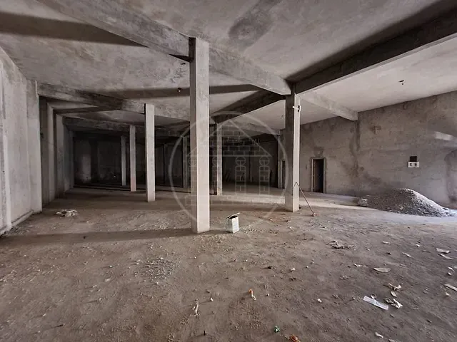 Loja com 990m², para alugar, no bairro Jardim Eliana em São Paulo