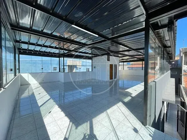 Loja com 180m², para alugar, no bairro Jardim Maria Amália em São Paulo