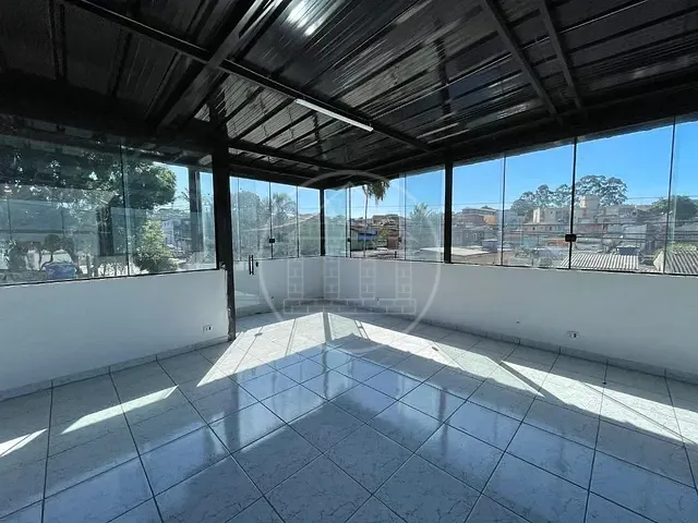 Loja com 180m², para alugar, no bairro Jardim Maria Amália em São Paulo