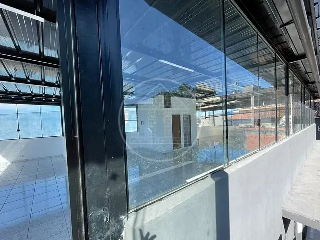 Loja com 180m², para alugar, no bairro Jardim Maria Amália em São Paulo