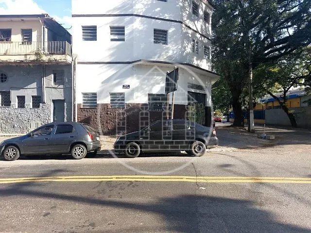 Loja com 230m², para alugar, no bairro Jurubatuba em São Paulo