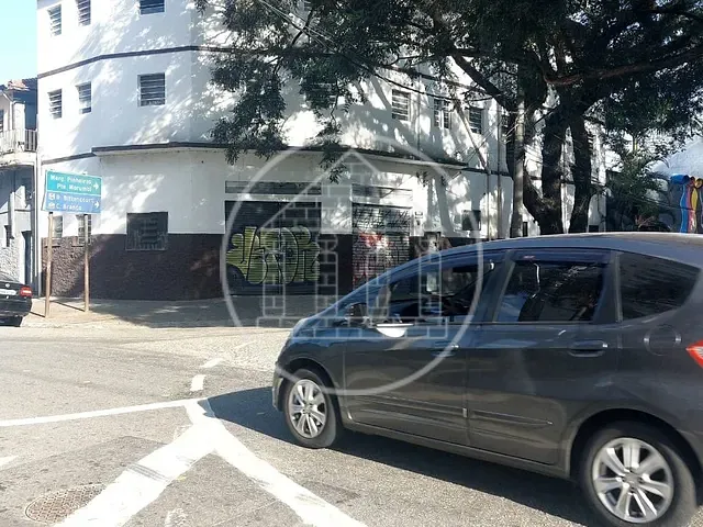 Loja com 230m², para alugar, no bairro Jurubatuba em São Paulo
