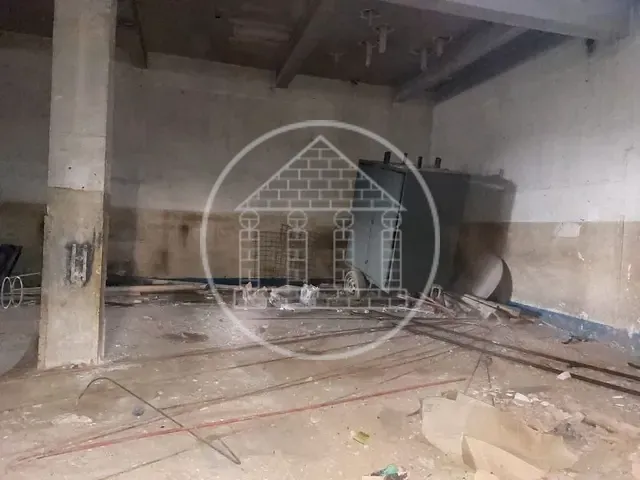 Loja com 230m², para alugar, no bairro Jurubatuba em São Paulo