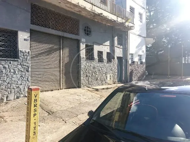 Loja com 230m², para alugar, no bairro Jurubatuba em São Paulo