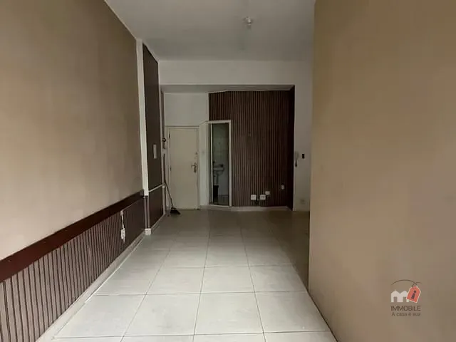 Loja à venda ou para alugar, no bairro Centro em Petrópolis