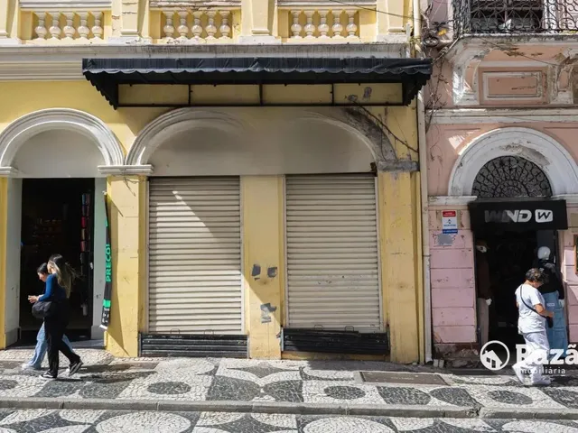 Loja para alugar, no bairro Centro em Curitiba