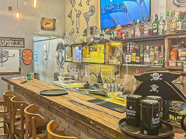 Loja com 125m², à venda, no bairro Vila Louro em Embu-Guaçu