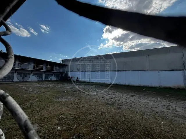 Loja com 2000m², à venda ou para alugar, no bairro Interlagos em São Paulo