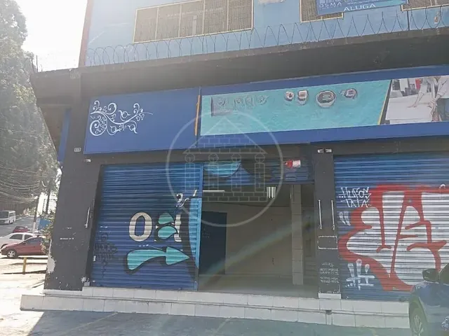 Loja com 350m², para alugar, no bairro Jardim Ana Lúcia em São Paulo