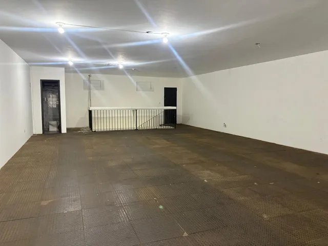 Loja para alugar, no bairro Alto da Serra em Petrópolis