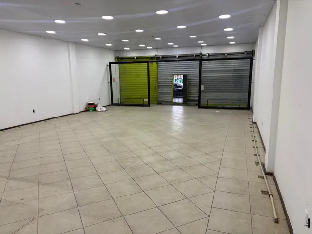 Loja para alugar, no bairro Alto da Serra em Petrópolis