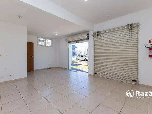 Loja para alugar, no bairro Bacacheri em Curitiba