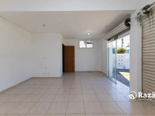 Loja para alugar, no bairro Bacacheri em Curitiba
