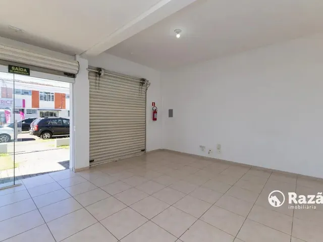 Loja para alugar, no bairro Bacacheri em Curitiba