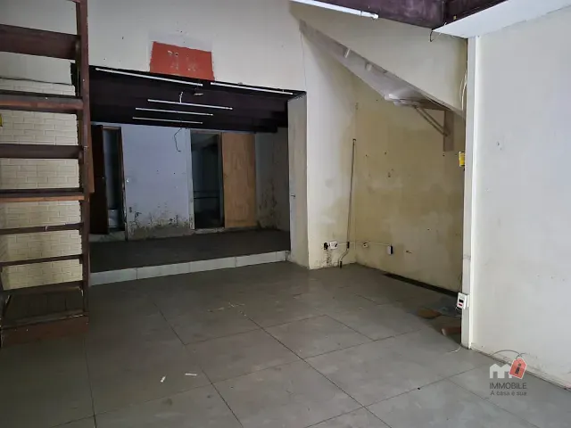 Loja à venda, no bairro Alto da Serra em Petrópolis