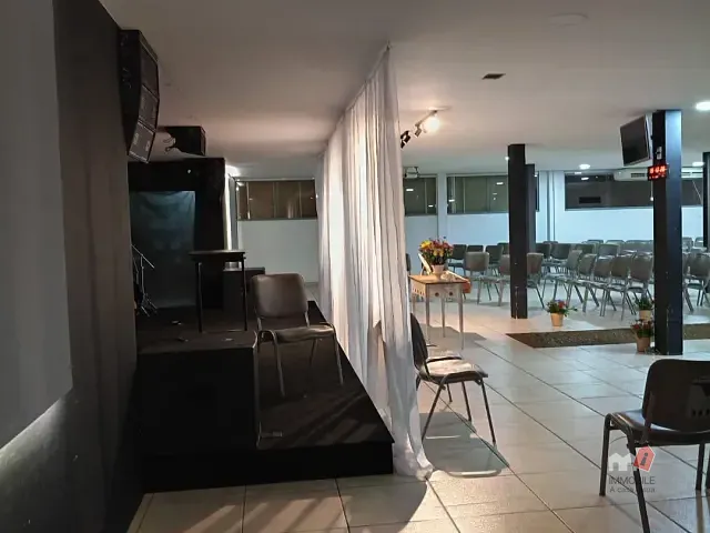 Loja para alugar, no bairro Itaipava em Petrópolis