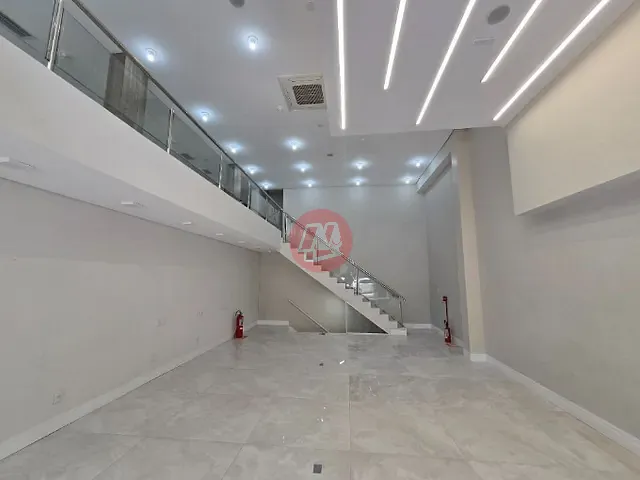 Loja com 320m², para alugar, no bairro Moinhos de Vento em Porto Alegre