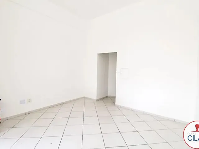 Loja para alugar, no bairro Cristo Rei em Curitiba