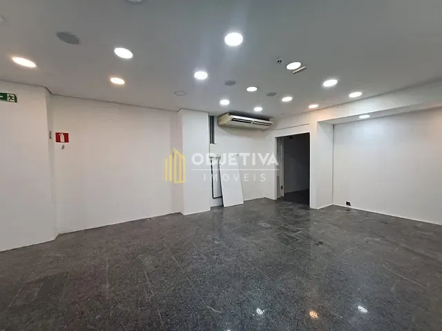 Loja com 300m², para alugar, no bairro Centro Histórico em Porto Alegre