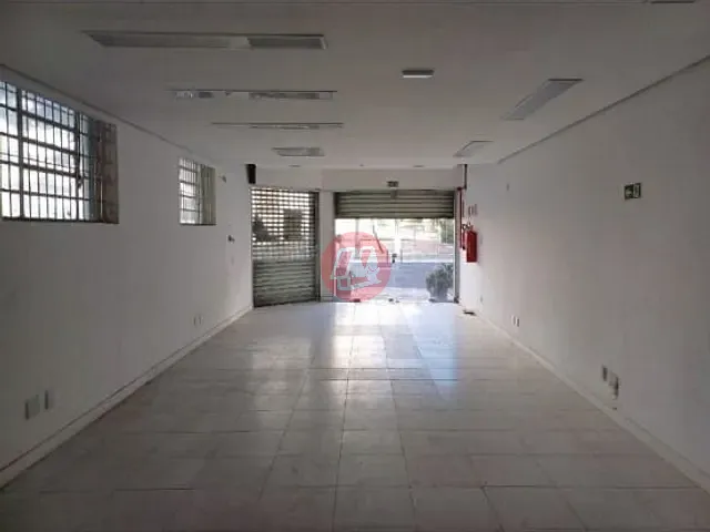 Loja com 74m², para alugar, no bairro Floresta em Porto Alegre