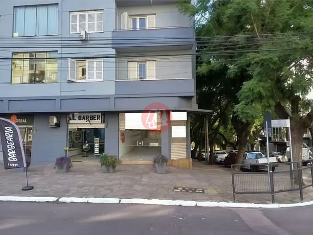 Loja com 74m², para alugar, no bairro Floresta em Porto Alegre