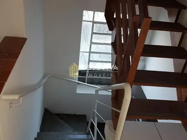 Loja à venda ou para alugar, no bairro Rio Branco em Porto Alegre