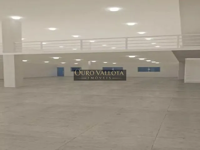 Loja com 774m², para alugar, no bairro Vila Regente Feijó em São Paulo