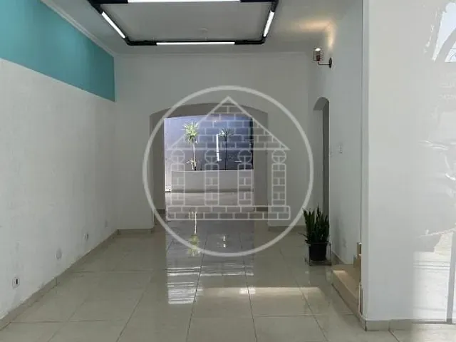 Loja com 350m², para alugar, no bairro Vila Alexandria em São Paulo