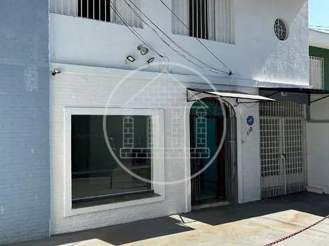 Loja com 350m², para alugar, no bairro Vila Alexandria em São Paulo
