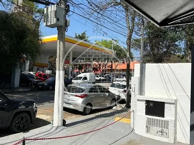 Loja com 350m², para alugar, no bairro Vila Alexandria em São Paulo