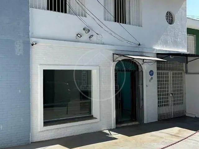 Loja com 350m², para alugar, no bairro Vila Alexandria em São Paulo