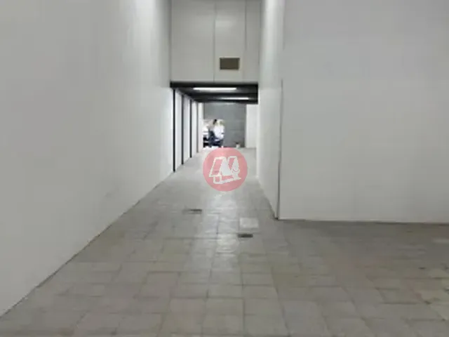 Loja com 164m², para alugar, no bairro Passo da Areia em Porto Alegre