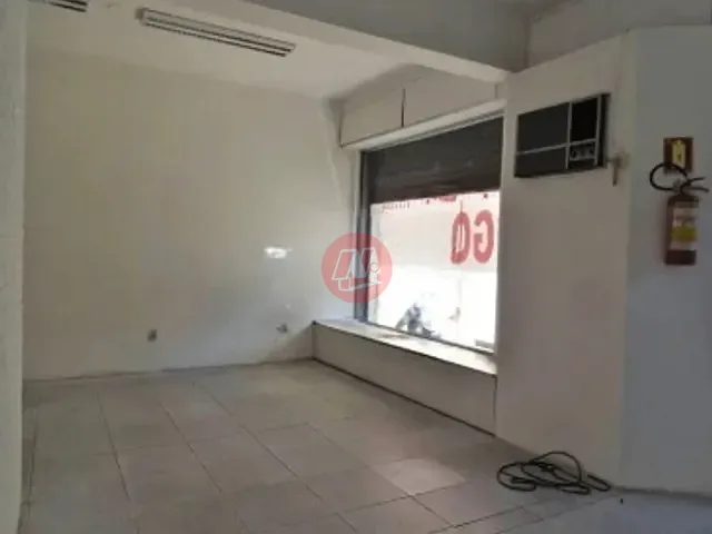 Loja com 48m², à venda ou para alugar, no bairro Floresta em Porto Alegre