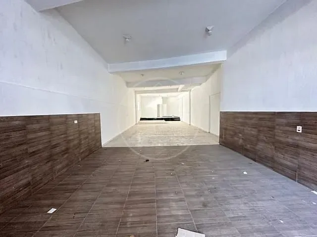 Loja com 180m², para alugar, no bairro Jardim Sabará em São Paulo