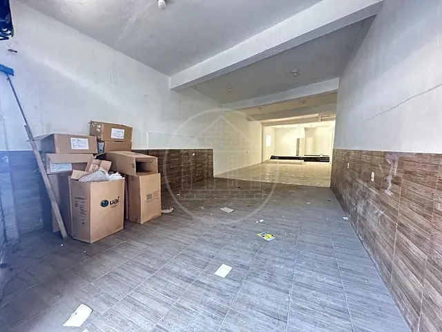 Loja com 180m², para alugar, no bairro Jardim Sabará em São Paulo