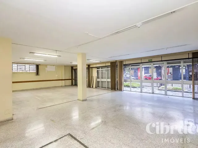 Loja à venda, no bairro São Francisco em Curitiba