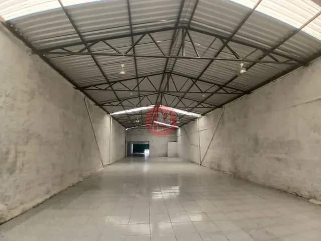 Loja com 382m², à venda, no bairro Azenha em Porto Alegre