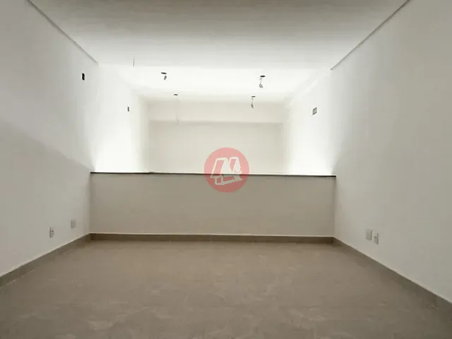 Loja com 75m², para alugar, no bairro Rio Branco em Porto Alegre