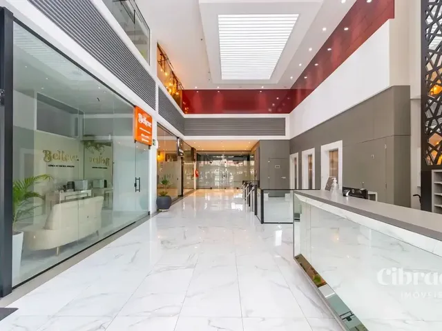 Loja para alugar, no bairro Centro em Curitiba