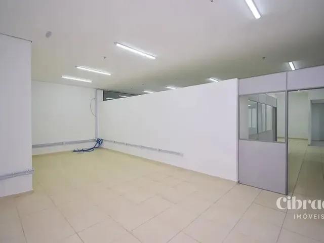 Loja para alugar, no bairro Centro em Curitiba