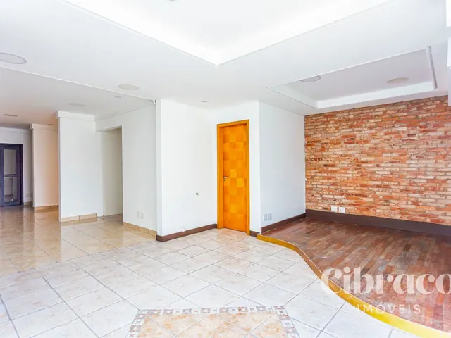 Loja para alugar, no bairro Centro em Curitiba