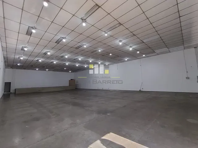 Loja com 546m², para alugar, no bairro Centro em Sumaré