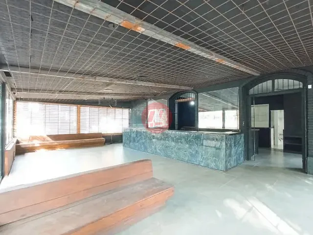 Loja com 100m², para alugar, no bairro Rio Branco em Porto Alegre
