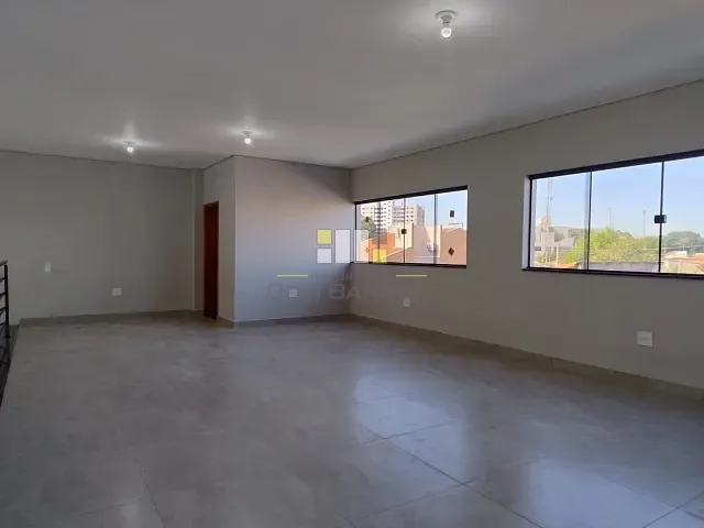 Loja com 330m², para alugar, no bairro Vila Menuzzo em Sumaré