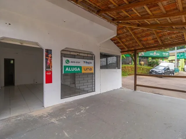 Loja para alugar, no bairro Ferraria em Campo Largo