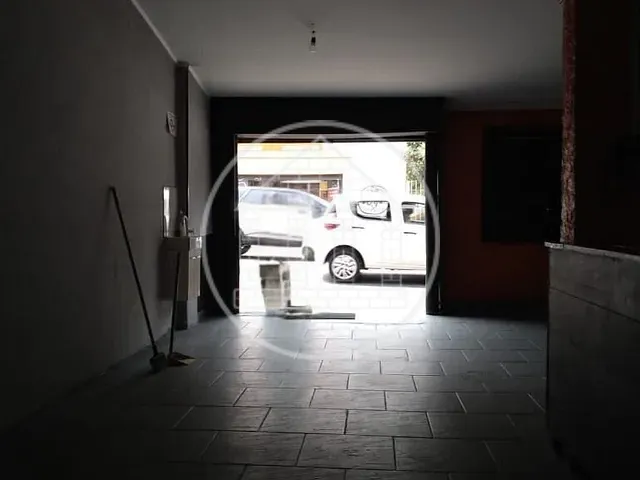 Loja com 180m², para alugar, no bairro Santo Amaro em São Paulo